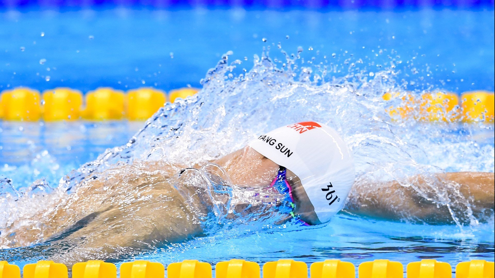 跨界之战,当张继科统治瑞典与德国的绿茵鏖战