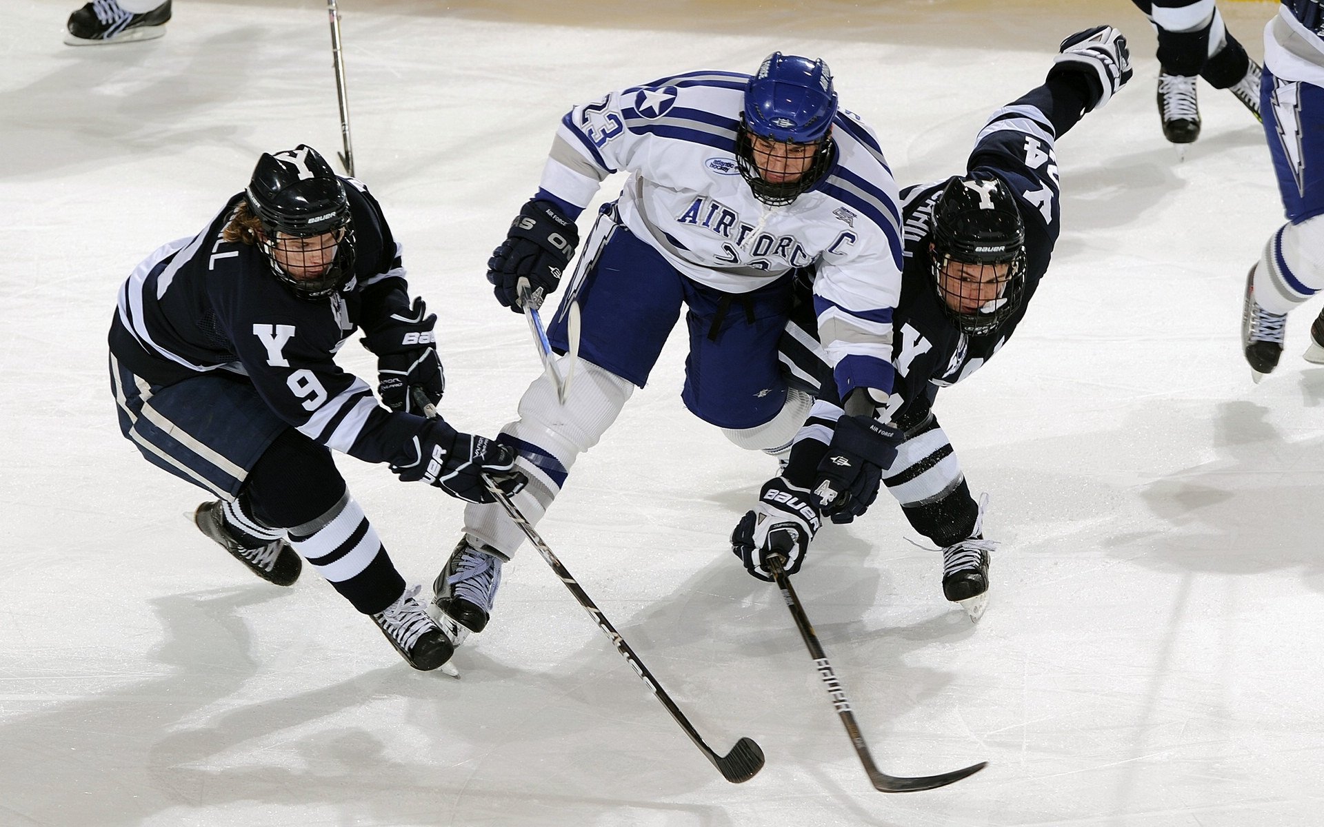 赛道上的逆袭与突破，红牛二队翻盘索伯，勒克莱尔刷新历史纪录