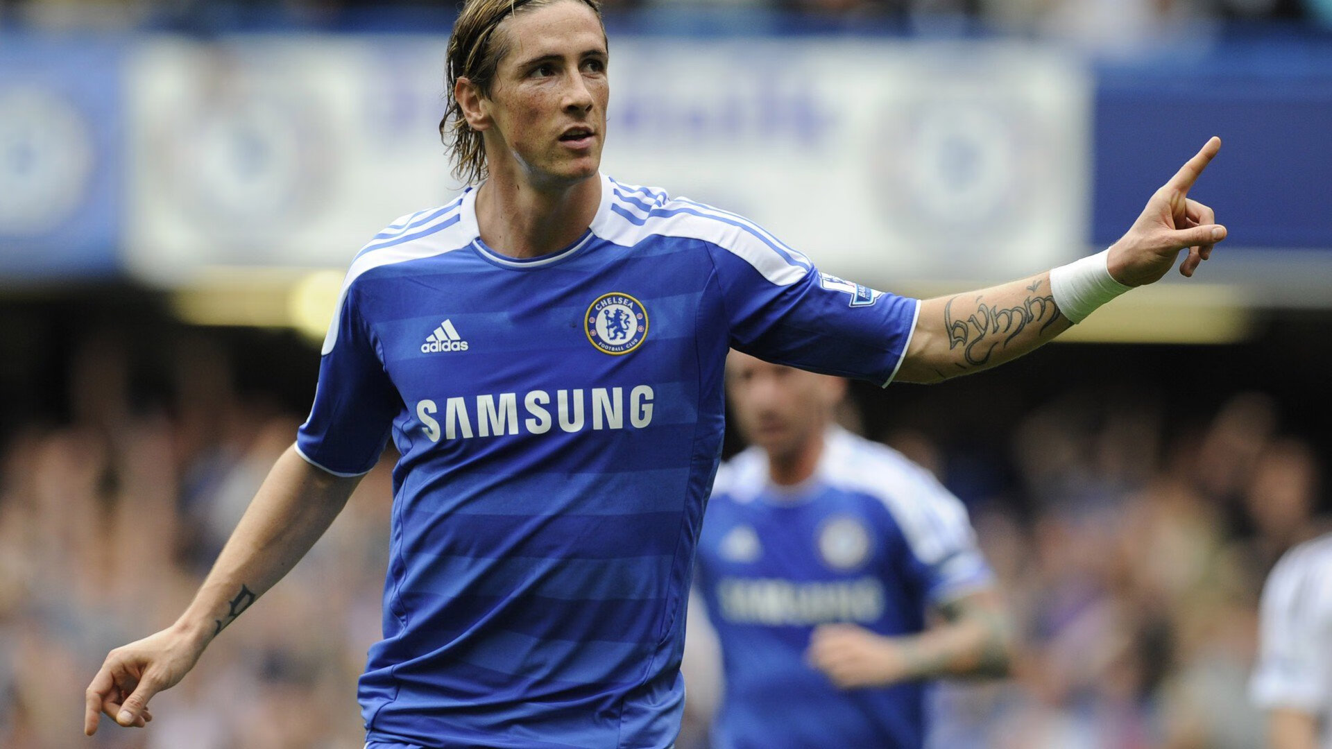 曼城蓝月下的中国鏖战，阿尔瓦雷斯扛起全队的孤勇与荣光