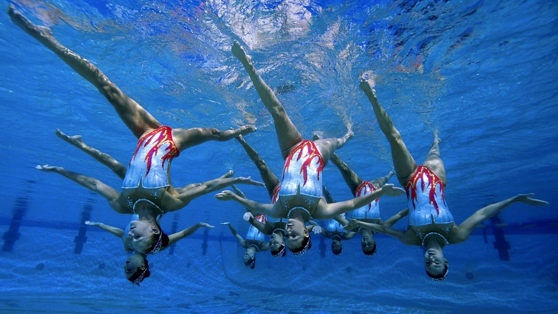 唯一的赛道,当F1的引擎轰鸣撕裂德黑兰的黄昏,南非用一场不可能的翻盘重写体育史诗